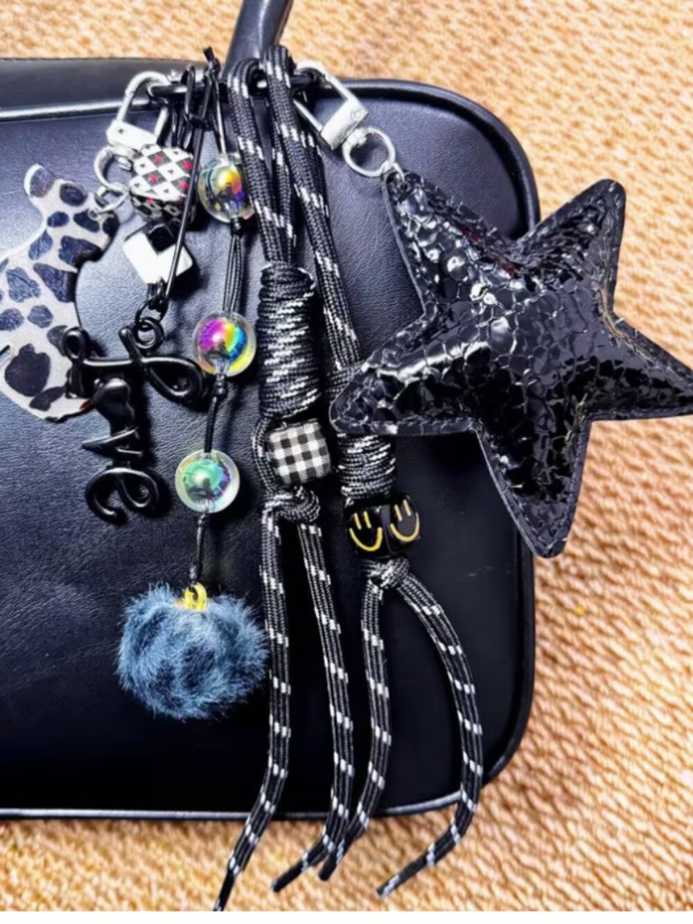 BOUTIQUE HIPPEE HARVEST LARGE KEYCHAIN OR BAG CHARM
